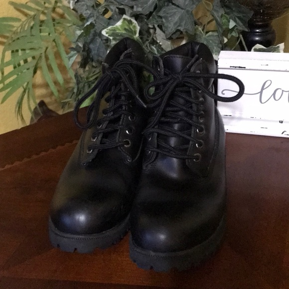 rugged outback waterproof boots